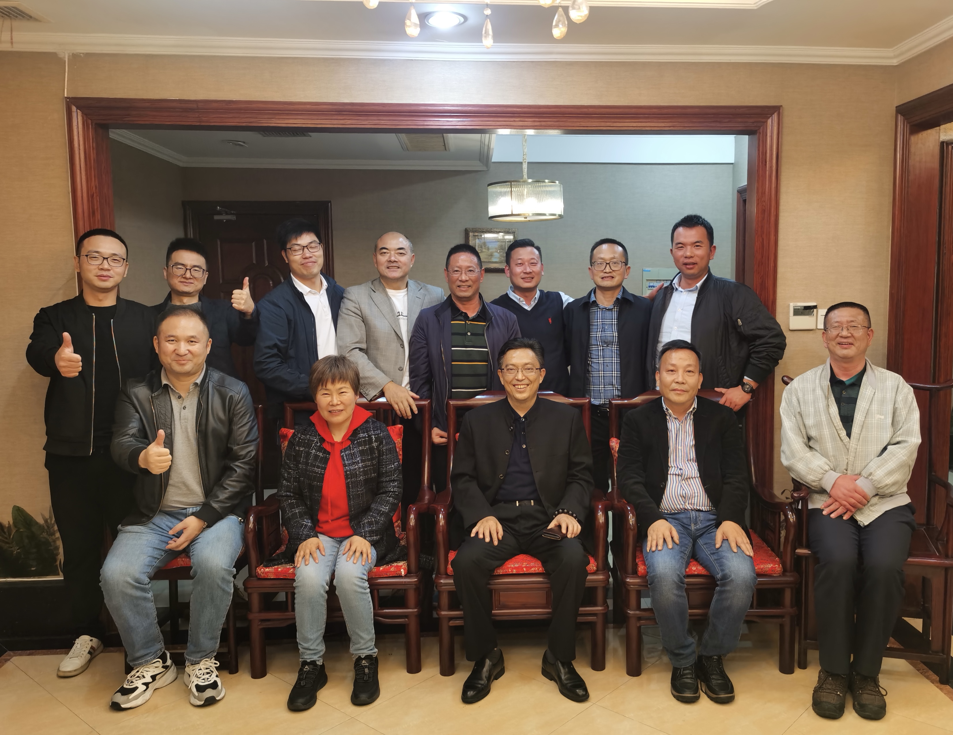 搭建校友合作平台 打好蓝天保卫战役 (2).JPG